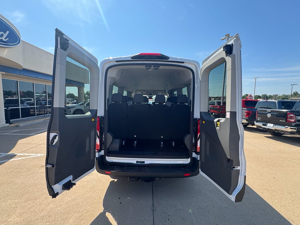 2025 Ford Transit Wagon XLT