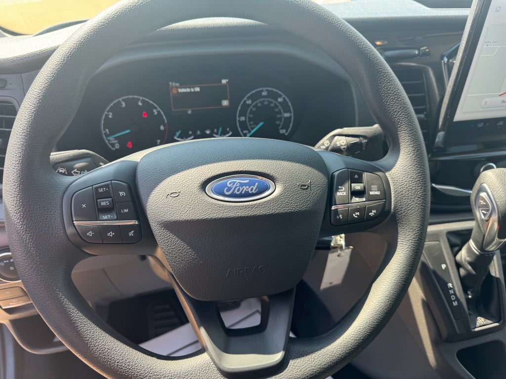 2025 Ford Transit Wagon XLT