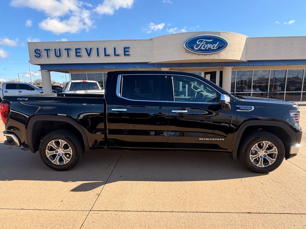 2025 GMC Sierra SLT